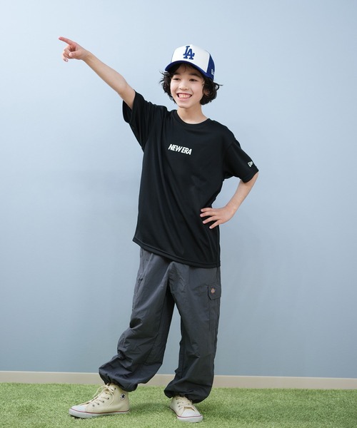 NEW ERA（ニューエラ）の「NEW ERA/ニューエラ キッズ 半袖 Tシャツ Youth テックT Overlap Logo 吸汗速乾 UVケア 14414381/14414382（Tシャツ/カットソー・キッズ・ブラック/ホワイト・130cm/160cm/150cm/140cm）」の12枚目の写真