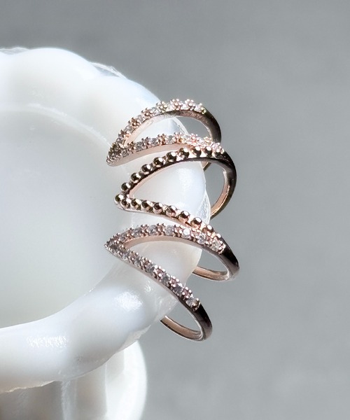 CALIFORNIA OUTFITTERS(カリフォルニア アウトフィッターズ)の「3-1C10 ラインストーン デザインイヤーカフ 【LULKA-ルールカ-】(イヤーカフ・レディース・ゴールド/シルバー・ONESIZE)」の5枚目の写真