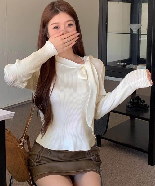 Miniministore(ミニミニストア)の「リボンネック リブニット トップス(ニット/セーター・レディース・ブラック/キャメル/アイボリー/パープル・FREE)」の6枚目の写真