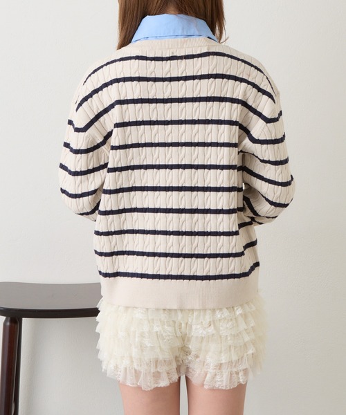 RAY CASSIN(レイカズン)の「【襟取り外し可】襟付ルーズケーブルVネックニット(ニット/セーター・レディース・アイボリー/ブルー系その他2/ベージュ/ネイビー・FREE)」の14枚目の写真