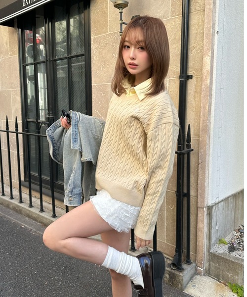 RAY CASSIN(レイカズン)の「【襟取り外し可】襟付ルーズケーブルVネックニット(ニット/セーター・レディース・アイボリー/ブルー系その他2/ベージュ/ネイビー・FREE)」の16枚目の写真