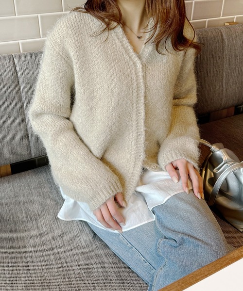 LE MORE（リモア）の「ヘンリーVネックカーディガン（カーディガン/ボレロ・レディース・ベージュ/アイボリー/チャコール・FREE）」の6枚目の写真