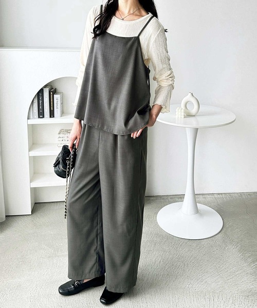 セール】秋冬のレイヤードコーデに！セットアップ風ペプラムフリル