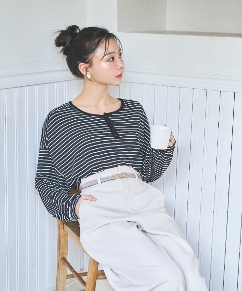 mil(ミル)の「【150㎝前後の小柄さんサイズ】前後2way ボーダーロンT(Tシャツ/カットソー・レディース・ブラウン/ブラック/オフホワイト・XS/S)」の4枚目の写真
