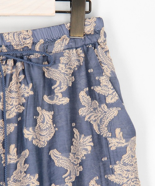 Grand PARK(グランドパーク)の「ペイズリー柄 ジャガードイージーパンツ(その他パンツ・レディース・ホワイト/グリーン/ブルー・FREE)」の10枚目の写真