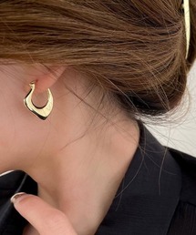 ボリュームデザインフープピアス