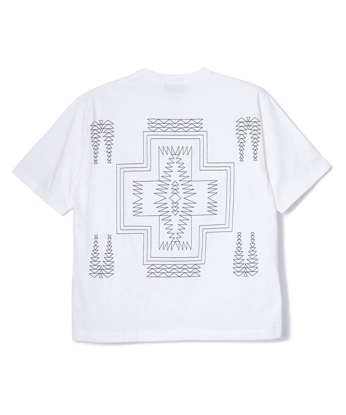 PENDLETON(ペンドルトン)の「PENDLETON/ペンドルトン ショートスリーブ バックエンブロイダリー Tシャツ(Tシャツ/カットソー・メンズ・オフホワイト/ブラック・MEDIUM/LARGE)」の12枚目の写真