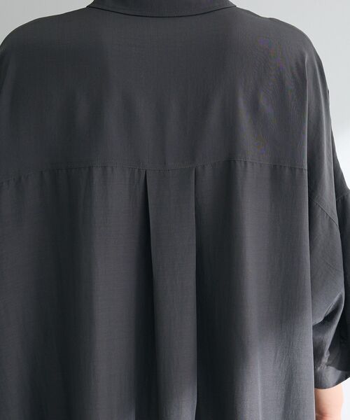 Green　Parks（グリーンパークス）の「7分袖ミディ丈シャツワンピース（シャツワンピース・レディース・ライトカーキ/ラベンダー/オフホワイト/チャコールグレー・FREE）」の14枚目の写真