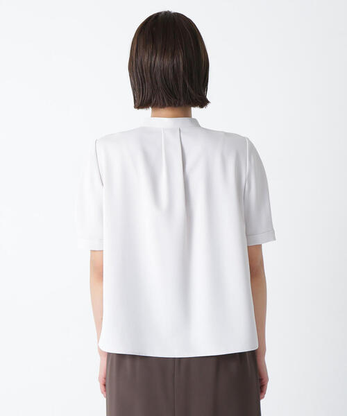 NATURAL BEAUTY BASIC（ナチュラルビューティーベーシック）の「◇ラッフルタイブラウス（シャツ/ブラウス・レディース・ダークブルー/グレイッシュベージュ/オフホワイト・SMALL/MEDIUM）」の11枚目の写真