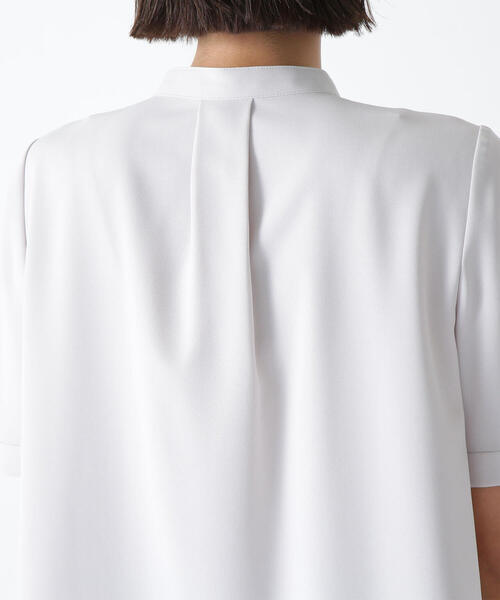 NATURAL BEAUTY BASIC（ナチュラルビューティーベーシック）の「◇ラッフルタイブラウス（シャツ/ブラウス・レディース・ダークブルー/グレイッシュベージュ/オフホワイト・SMALL/MEDIUM）」の13枚目の写真