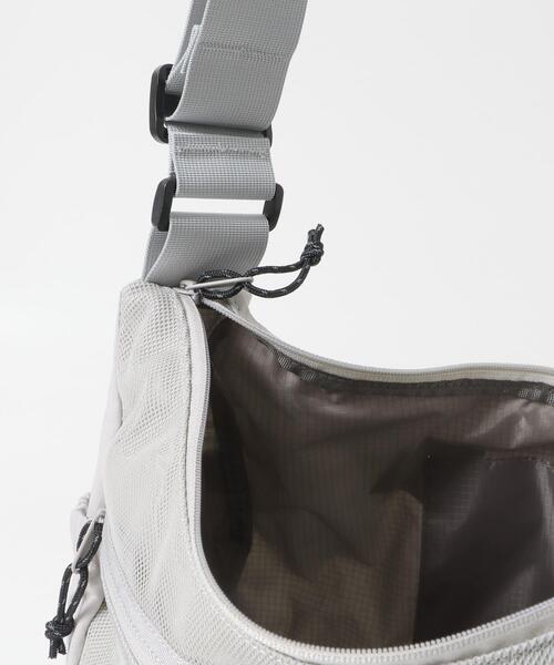 SENSE OF PLACE by URBAN RESEARCH（センスオブプレイスバイアーバンリサーチ）の「ナイロンメッシュショルダーバッグ（ショルダーバッグ・メンズ・ブラック/ライトベージュ/ライトカーキ・ONE）」の12枚目の写真