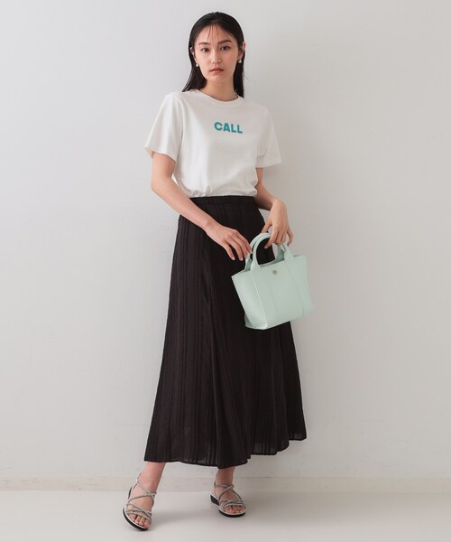 OPAQUE.CLIP(オペークドットクリップ)の「カラーロゴTシャツ【洗濯機洗い可】(Tシャツ/カットソー・レディース・ホワイト/ライトブルー/チャコールグレー・38/40/42)」の5枚目の写真