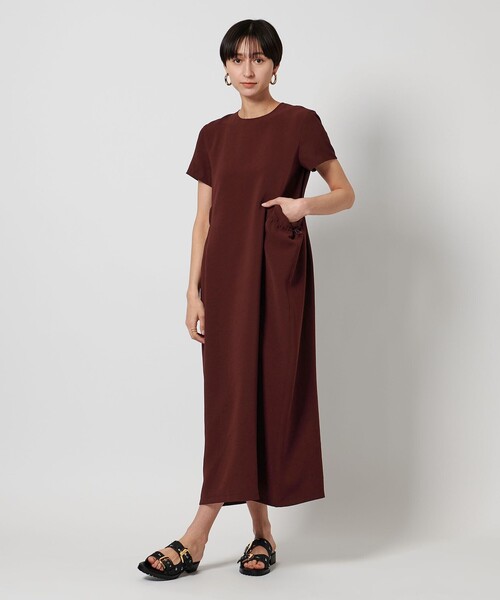 UNITED ARROWS(ユナイテッドアローズ)の「COMFY ドロスト ワンピース -吸水速乾 UVカット ウォッシャブル-(ワンピース・レディース・ワイン/ブラック・38/36)」の14枚目の写真