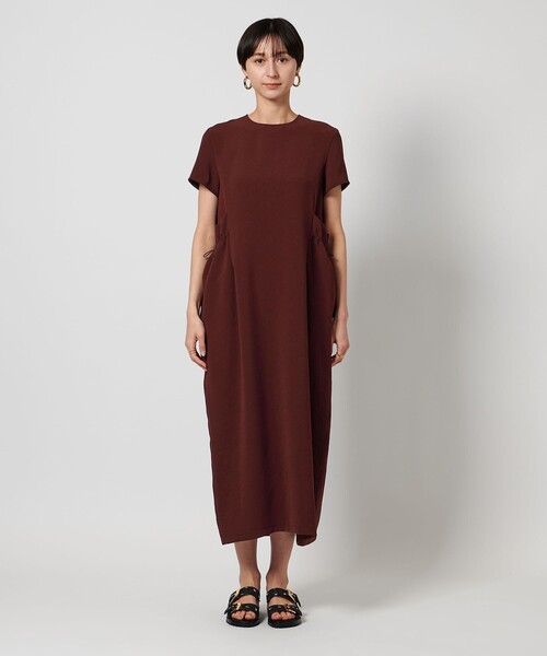 UNITED ARROWS(ユナイテッドアローズ)の「COMFY ドロスト ワンピース -吸水速乾 UVカット ウォッシャブル-(ワンピース・レディース・ワイン/ブラック・38/36)」の12枚目の写真