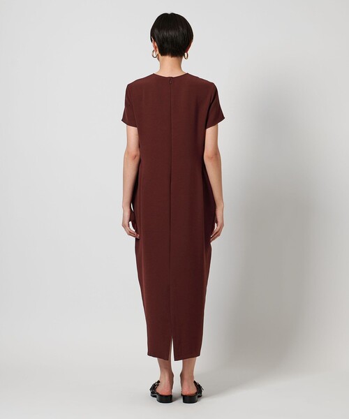 UNITED ARROWS(ユナイテッドアローズ)の「COMFY ドロスト ワンピース -吸水速乾 UVカット ウォッシャブル-(ワンピース・レディース・ワイン/ブラック・38/36)」の10枚目の写真