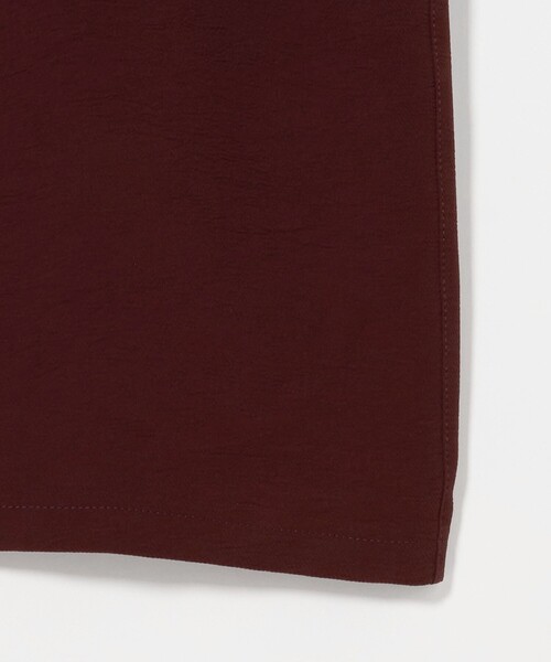 UNITED ARROWS(ユナイテッドアローズ)の「COMFY ドロスト ワンピース -吸水速乾 UVカット ウォッシャブル-(ワンピース・レディース・ワイン/ブラック・38/36)」の6枚目の写真
