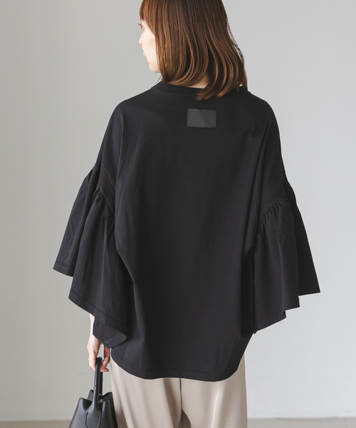 COGTHEBIGSMOKE（コグザビッグスモーク）の「《追加》COG THE BIGSMOKE/コグザビッグスモーク LAURA GATHERED SLV TOP（Tシャツ/カットソー・レディース・ホワイト/チャコールグレー/ブラック・FREE）」の8枚目の写真