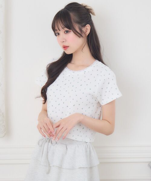 ems excite(エムズエキサイト)の「小花柄ワッフルTEE(Tシャツ/カットソー・レディース・イエロー系その他/ホワイト系その他/ブラック系その他・FREE)」の13枚目の写真