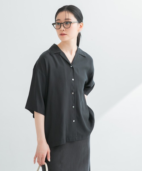 URBAN RESEARCH（アーバンリサーチ）の「『接触冷感』キュプラオープンカラーシャツ（シャツ/ブラウス・レディース・ベージュ系その他/ブラック・FREE）」の8枚目の写真