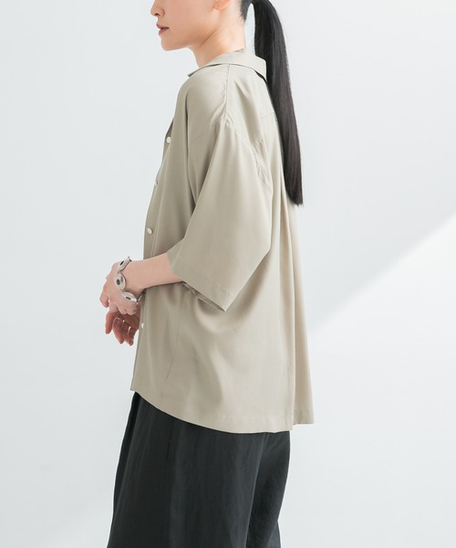 URBAN RESEARCH（アーバンリサーチ）の「『接触冷感』キュプラオープンカラーシャツ（シャツ/ブラウス・レディース・ベージュ系その他/ブラック・FREE）」の15枚目の写真
