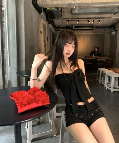 d.i.a. ベアトップ チューブトップ Y2K DiamondHearts チューブトップ ベアトップ ノンワイヤーレース