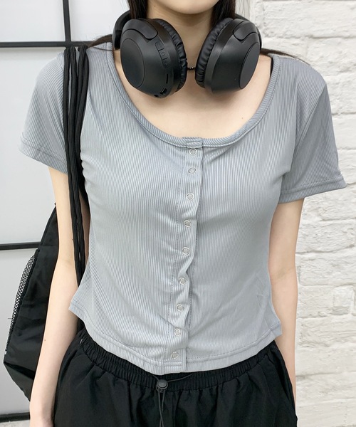 SHEPP(シープ)の「クロップフロントスナップボタントップス(Tシャツ/カットソー・レディース・グレー/ピンク/ホワイト・M)」の5枚目の写真