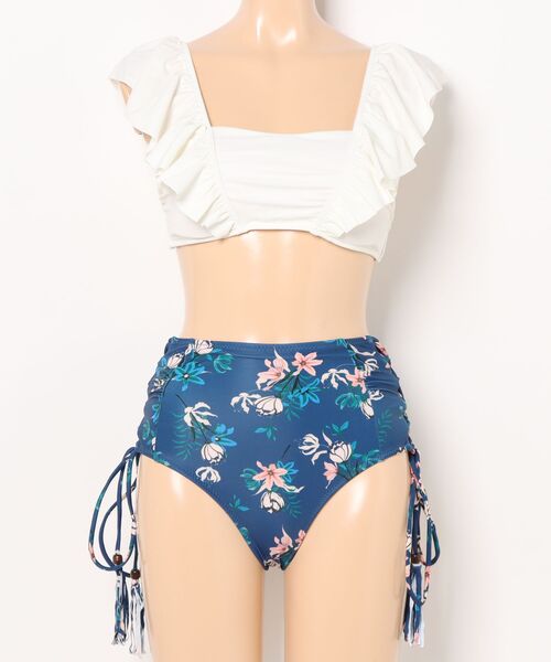 【中古品】花柄セパレートビキニ サイズ9 sale】【美品】小花柄 セパレート水着 9M ビキニ - メルカリ