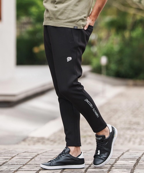 1minute 1second（ワンミニットワンセカンド）の「mp13841-cardboard knit pants with logo print イージーパンツ（その他パンツ・メンズ・ブラック/トップグレー・S/M/L/XL）」の3枚目の写真