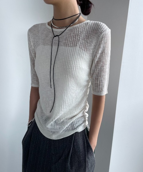 AIC.(エーアイシー)の「バックオープンシャーリングシアーリブトップス(その他トップス・レディース・チャコールグレー/オフホワイト・FREE)」の5枚目の写真