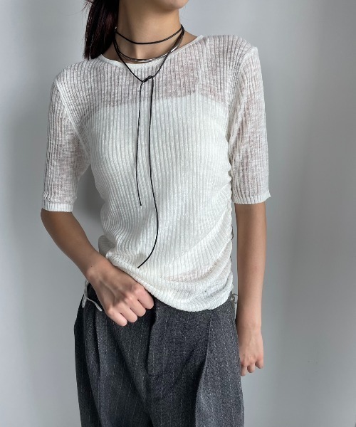AIC.(エーアイシー)の「バックオープンシャーリングシアーリブトップス(その他トップス・レディース・チャコールグレー/オフホワイト・FREE)」の6枚目の写真