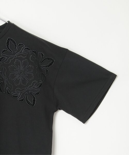 notch.(ノッチ)の「花柄カットワーク刺繍Tシャツ(Tシャツ/カットソー・レディース・ブラック/オフホワイト/ブルー・M)」の12枚目の写真