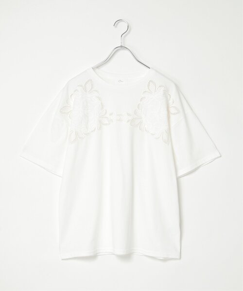 notch.(ノッチ)の「花柄カットワーク刺繍Tシャツ(Tシャツ/カットソー・レディース・ブラック/オフホワイト/ブルー・M)」の1枚目の写真