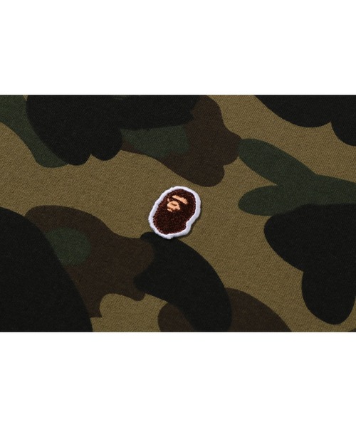 A BATHING APE(アベイシングエイプ)の「1ST CAMO ONE POINT MINI TEE(Tシャツ/カットソー・レディース・グリーン/イエロー・MEDIUM/SMALL/LARGE)」の5枚目の写真