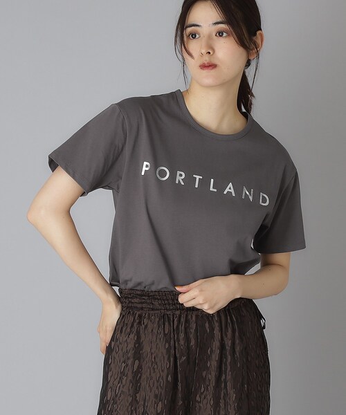 DRESSTERIOR（ドレステリア）の「20／1シルケット風天竺Tシャツ（Tシャツ/カットソー・レディース・ブラック/ダークブラウン/チャコールグレー/オフホワイト・38/36/34）」の10枚目の写真