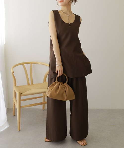 LAULEN(ローレン)の「side slit sleeveless set up /ソリッドカラーサイドスリットノースリーブセットアップ(セットアップ・レディース・アイボリー/ブラック/グリーン/ブラウン・FREE)」の3枚目の写真