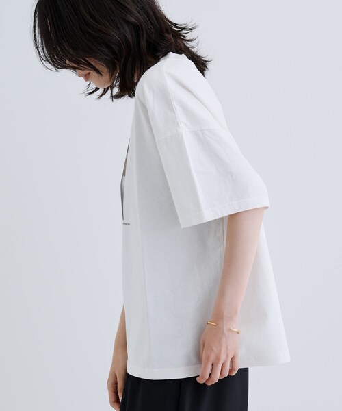 GALLEST（ギャレスト）の「【一部店舗限定】フラワープリントT（Tシャツ/カットソー・レディース・ホワイト系3/ホワイト系1/ホワイト系2・38）」の5枚目の写真