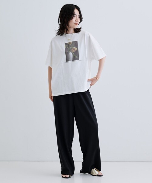 GALLEST（ギャレスト）の「【一部店舗限定】フラワープリントT（Tシャツ/カットソー・レディース・ホワイト系3/ホワイト系1/ホワイト系2・38）」の8枚目の写真