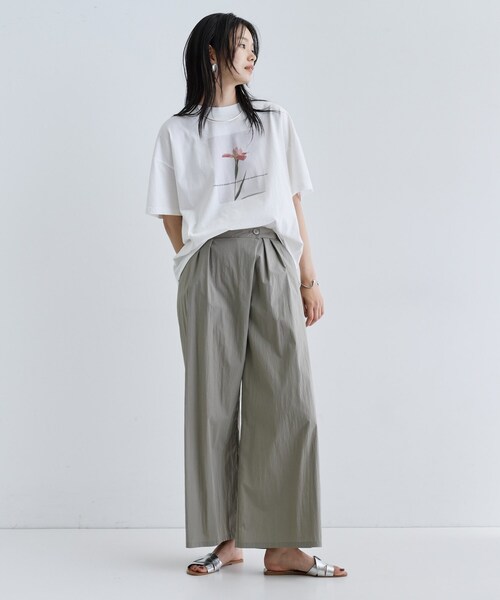 GALLEST（ギャレスト）の「【一部店舗限定】フラワープリントT（Tシャツ/カットソー・レディース・ホワイト系3/ホワイト系1/ホワイト系2・38）」の18枚目の写真