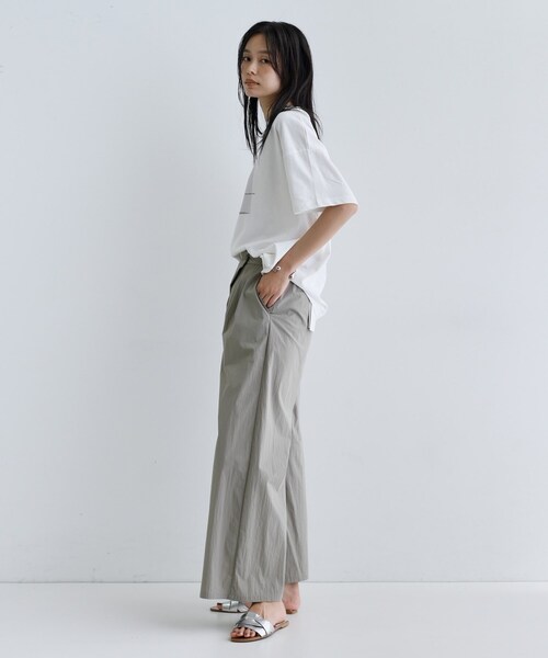 GALLEST（ギャレスト）の「【一部店舗限定】フラワープリントT（Tシャツ/カットソー・レディース・ホワイト系3/ホワイト系1/ホワイト系2・38）」の19枚目の写真