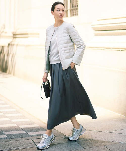 ライトダウンリバーシブルノーカラー ジャケット（ダウンジャケット