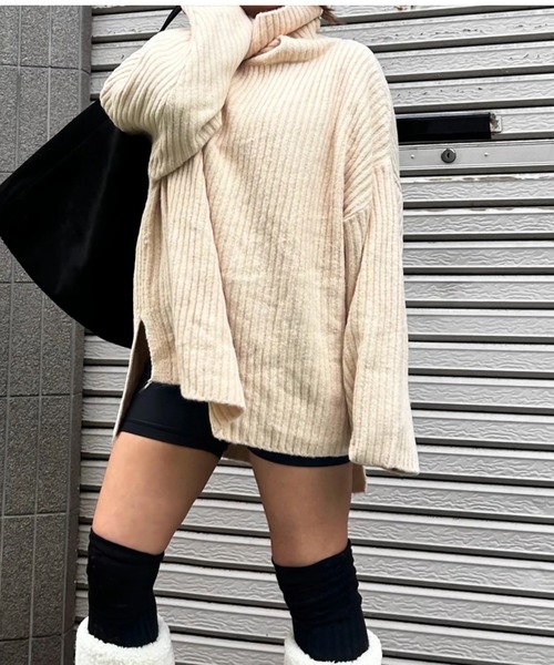 ipugo(イプゴ)の「ipugo/イプゴ ハイネックオーバーロングニット 冬服(ニット/セーター・レディース・アイボリー/ブラウン・FREE)」の7枚目の写真