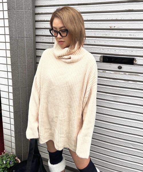 ipugo(イプゴ)の「ipugo/イプゴ ハイネックオーバーロングニット 冬服(ニット/セーター・レディース・アイボリー/ブラウン・FREE)」の6枚目の写真