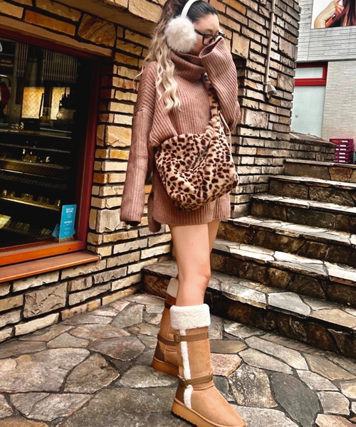 ipugo(イプゴ)の「ipugo/イプゴ ハイネックオーバーロングニット 冬服(ニット/セーター・レディース・アイボリー/ブラウン・FREE)」の13枚目の写真