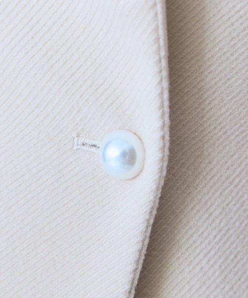 marun（マルン）の「＜大きいサイズ＞衿元フェイクファーリボンベルトフレアコート　marun（その他アウター・レディース・ブラック/ベージュ・L/5L/4L/3L/LL）」の12枚目の写真