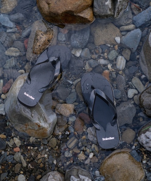 BROKEN BASE(ブロークンベース)の「Logo sandal(サンダル・メンズ・ブラック・SMALL/MEDIUM/LARGE)」の3枚目の写真