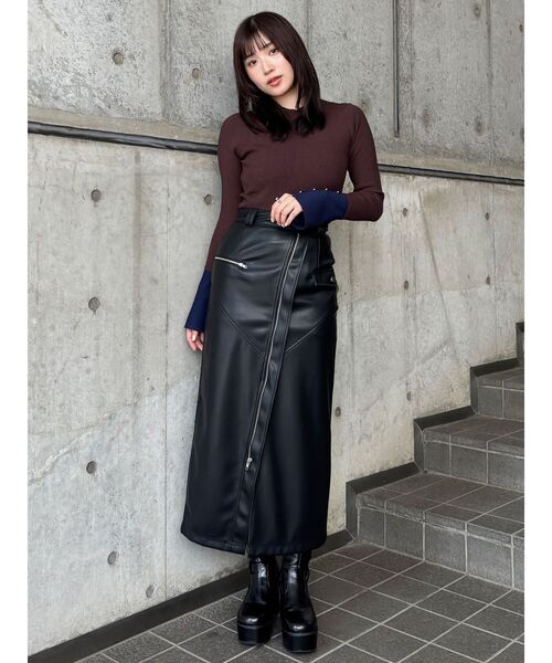 MURUA（ムルーア）の「2wayスタッズカバーブーツ（ブーツ・レディース・ブラック・22.5/23.5/24.5）」の5枚目の写真