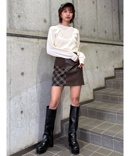 MURUA（ムルーア）の「2wayスタッズカバーブーツ（ブーツ・レディース・ブラック・22.5/23.5/24.5）」の13枚目の写真