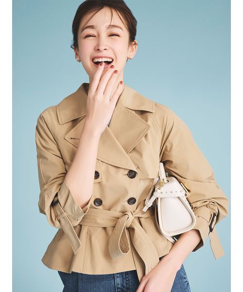 CELFORD（セルフォード）の「ペプラムトレンチショートコート（トレンチコート・レディース・アイボリー/ダークネイビー・36/38）」の3枚目の写真