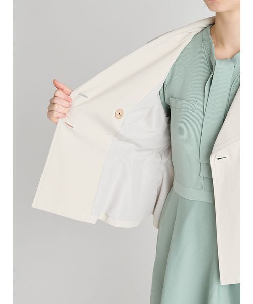 CELFORD（セルフォード）の「ペプラムトレンチショートコート（トレンチコート・レディース・アイボリー/ダークネイビー・36/38）」の19枚目の写真