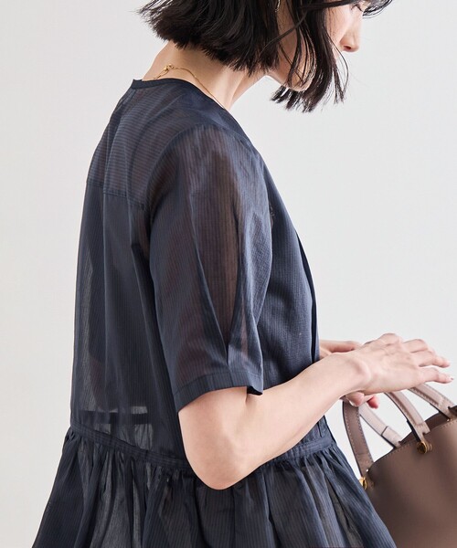 ROPE'(ロペ)の「【洗える】ストライプペプラムブラウス(シャツ/ブラウス・レディース・ネイビー/ピンク・FREE)」の6枚目の写真